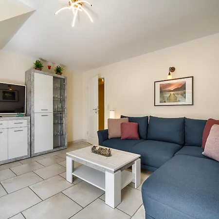 Visby 3 Apartamento *